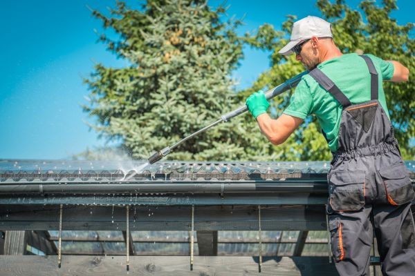 Hendersonville Roof Cleaning